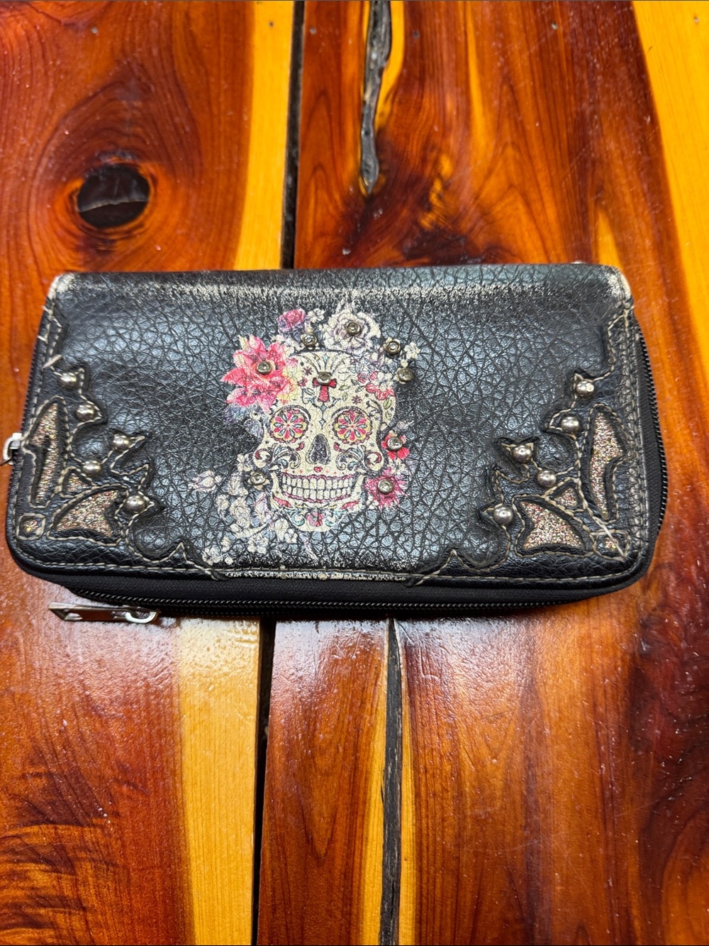 Source Unknown Floral Sugar Skull Zip Wallet in Black and Pink P60